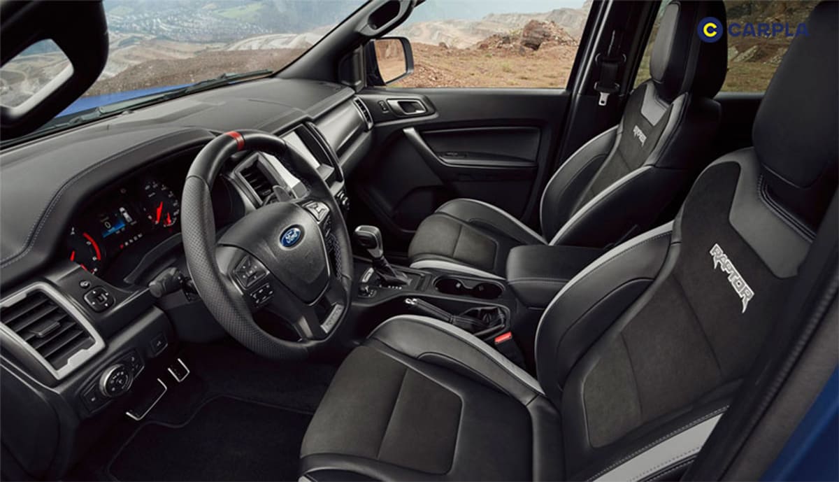 Khoang cabin tích hợp nhiều trang bị tiện nghi hiện đại, thời thượng