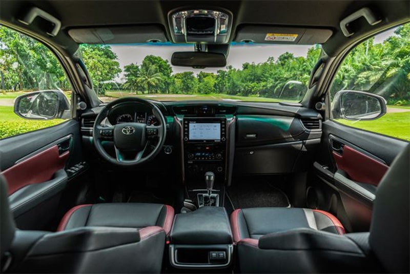 Đánh giá nội thất xe Toyota Fortuner 2022