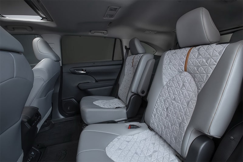 Đánh giá nội thất xe Toyota Highlander 2022