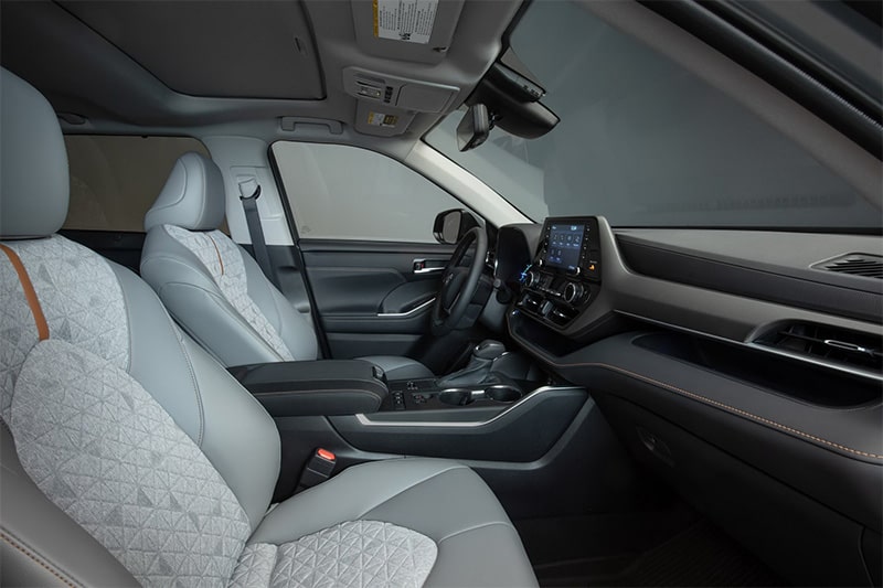 Đánh giá nội thất xe Toyota Highlander 2022