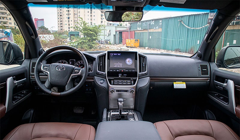 Đánh giá nội thất xe Toyota Land Cruiser 2020