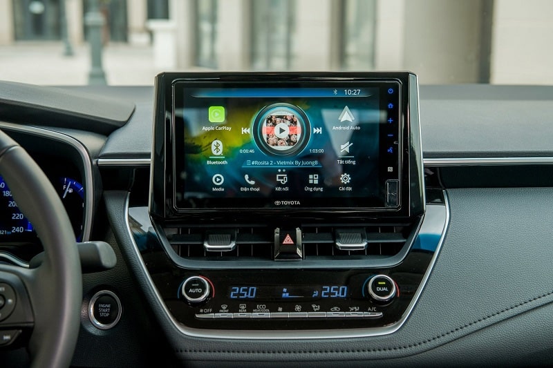Đánh giá tiện nghi xe Toyota Corolla Altis 2020