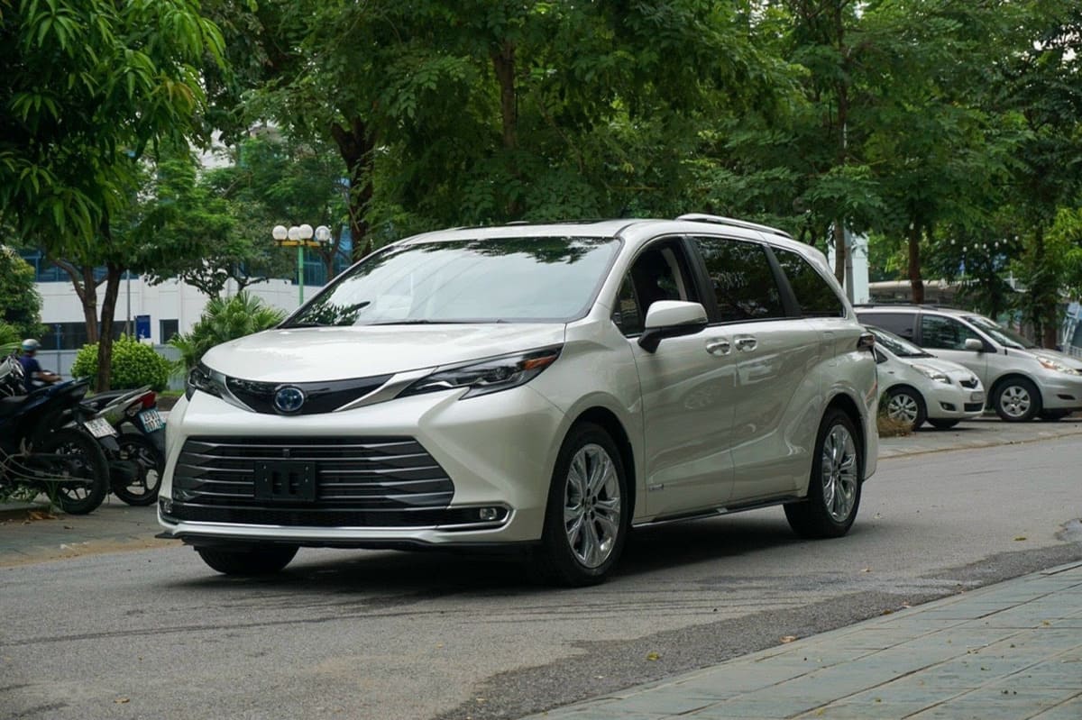 Đánh giá Toyota Sienna 2023