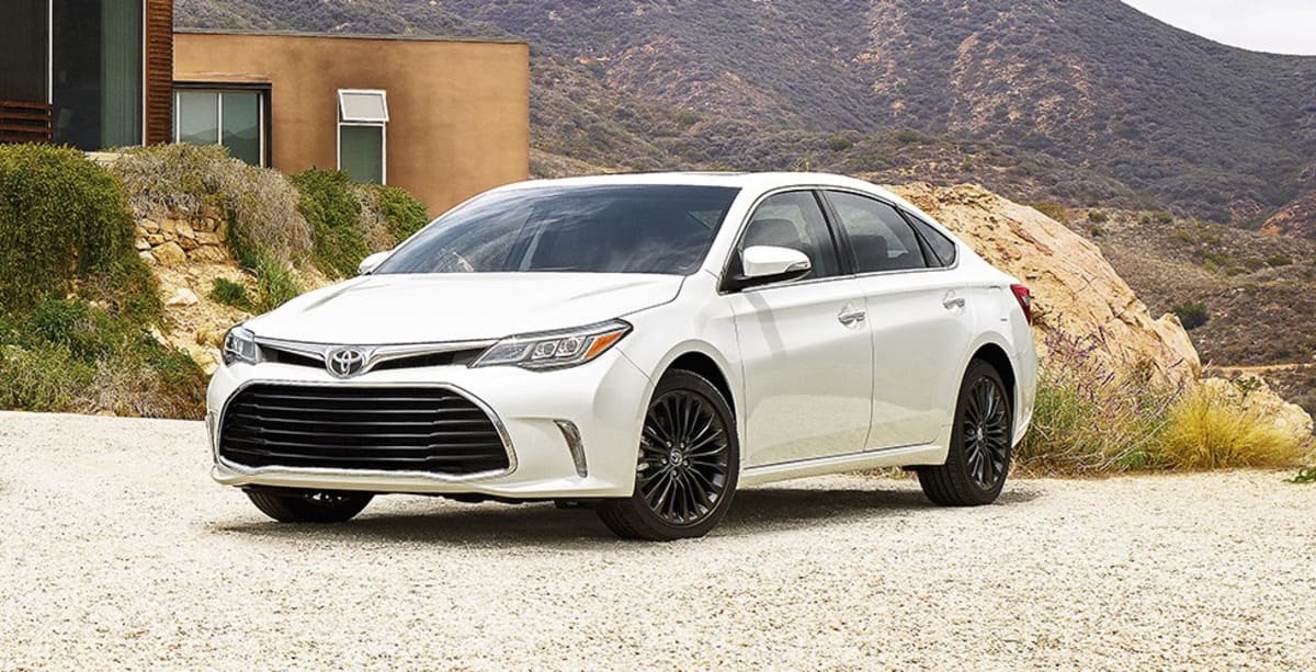 Đầu xe của Toyota Avalon 2018 được thiết kế theo phong cách mới của Toyota