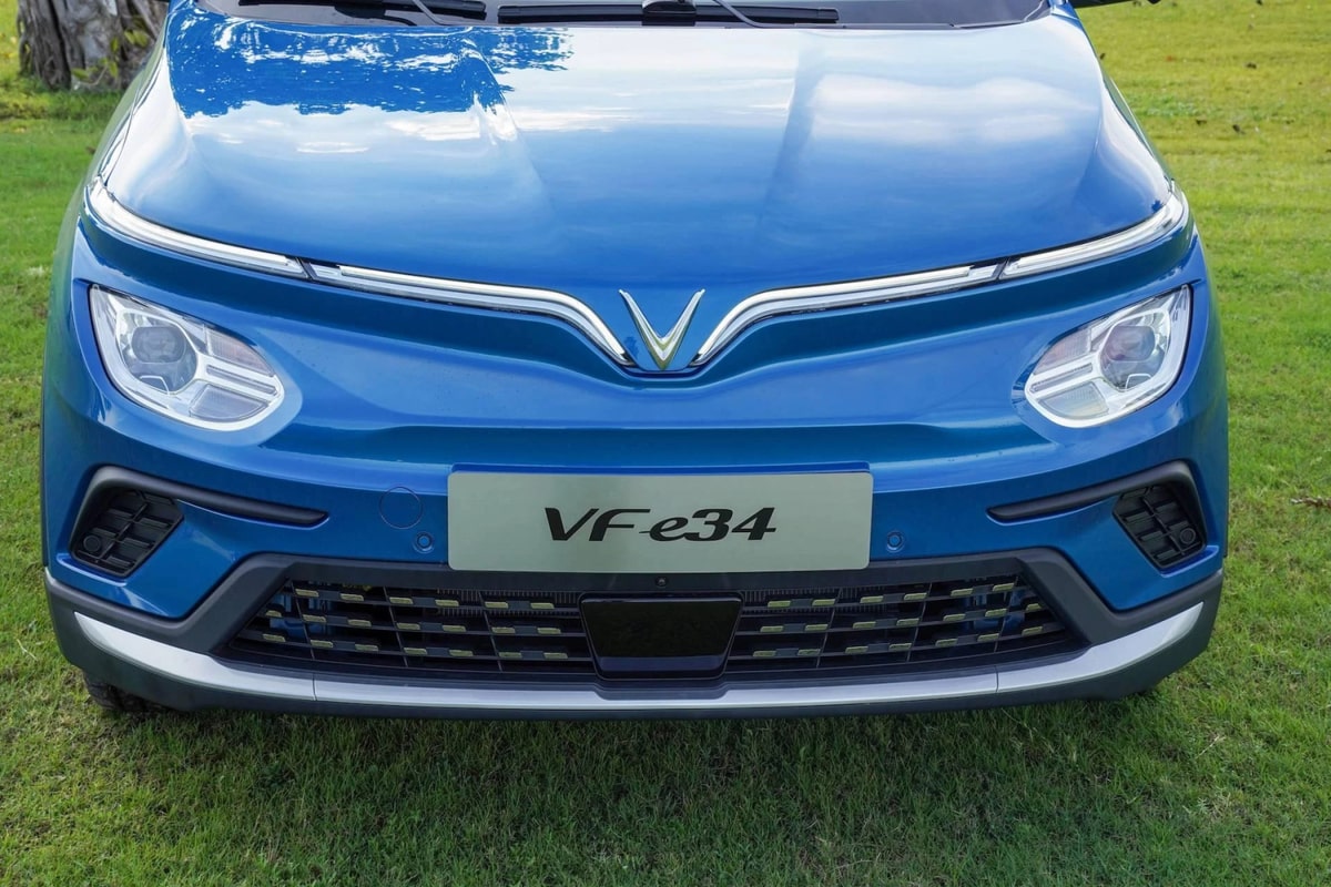 Đầu xe VF e34 thiết kế ấn tượng với sự mạnh mẽ mang đậm thương hiệu VinFast