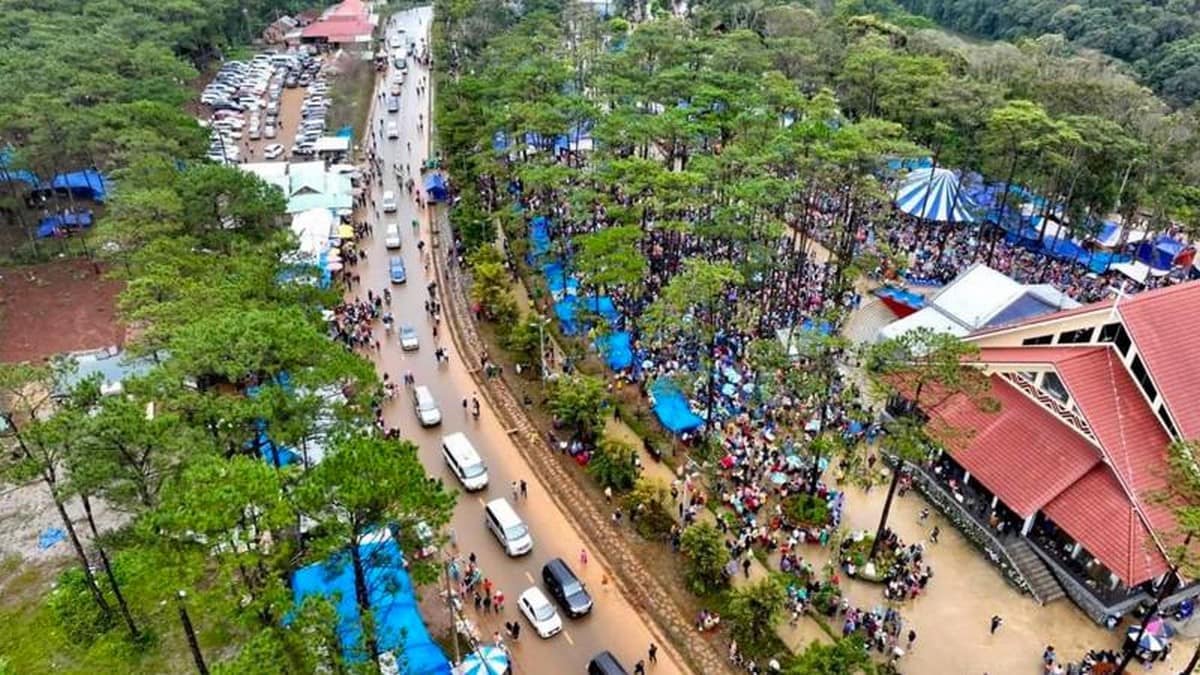 Để du lịch Măng Đen có nhiều cách thức khác nhau