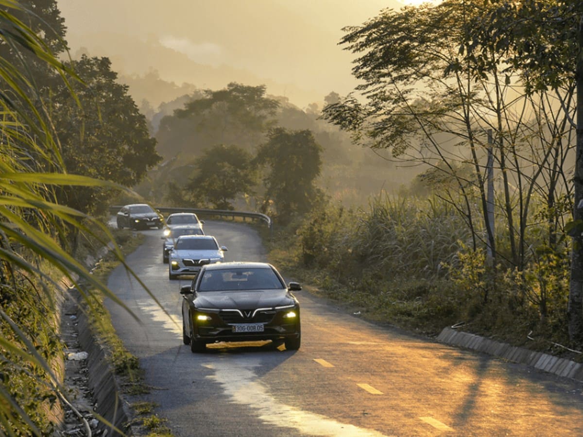 Đi du lịch vào dịp lễ 30/4 bằng oto tự lái