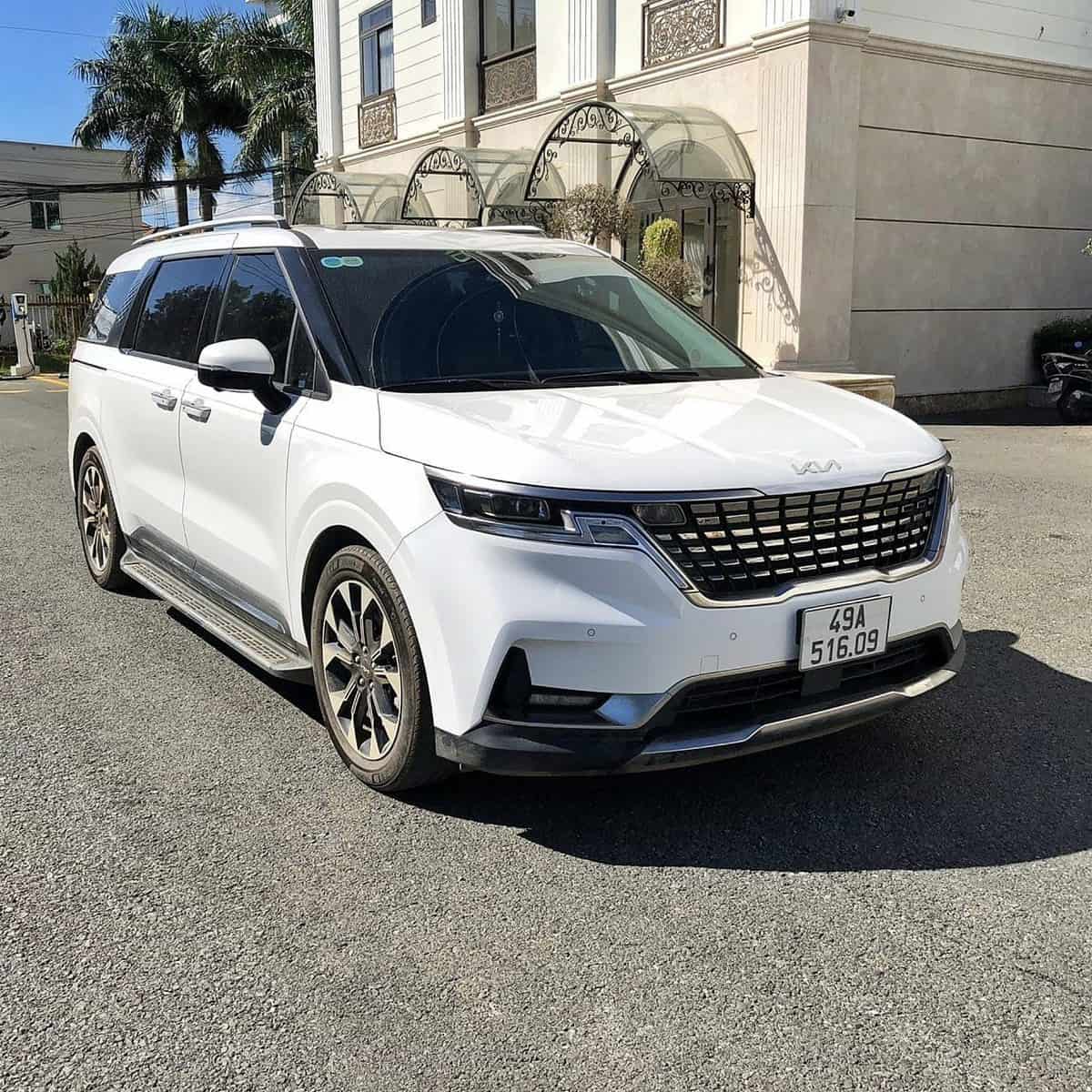 Dịch vụ thuê xe Carnival