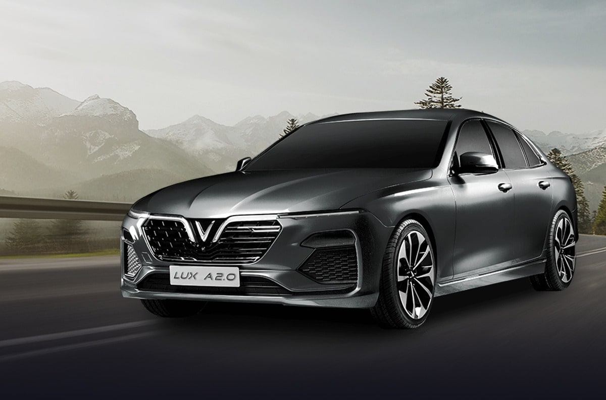 Động cơ mạnh mẽ giúp VinFast Lux A2.0 chạy mượt và êm