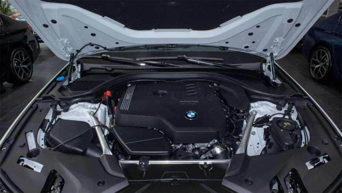 530i 2024 lắp động cơ I4 B48 TwinPower Turbo 2.0L và hộp số tự động 8 cấp