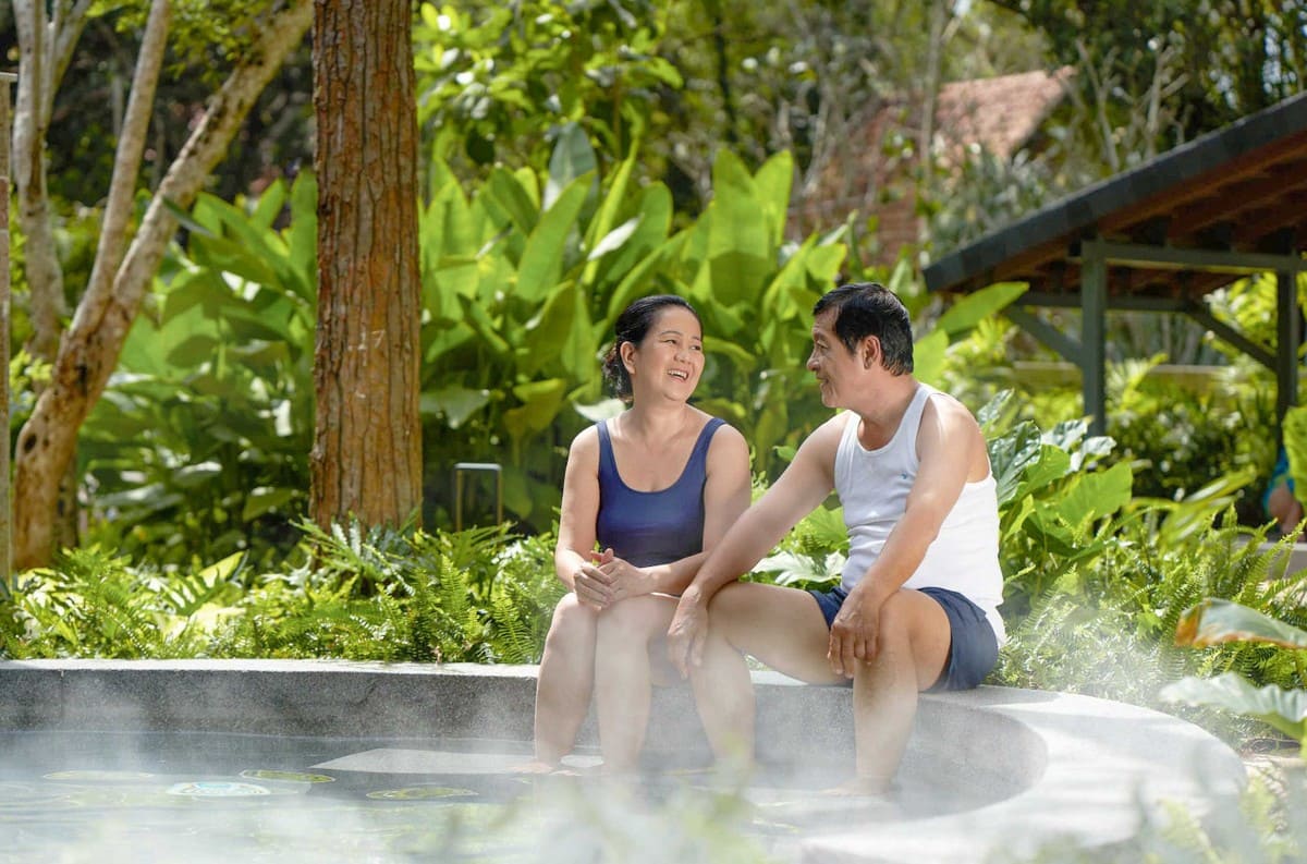 Trải nghiệm tắm khoáng nóng