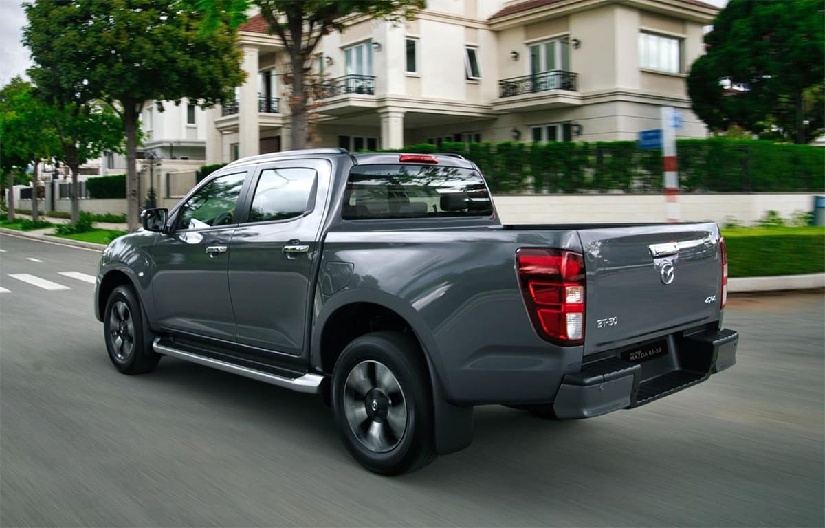 Đuôi xe Mazda BT50 2021