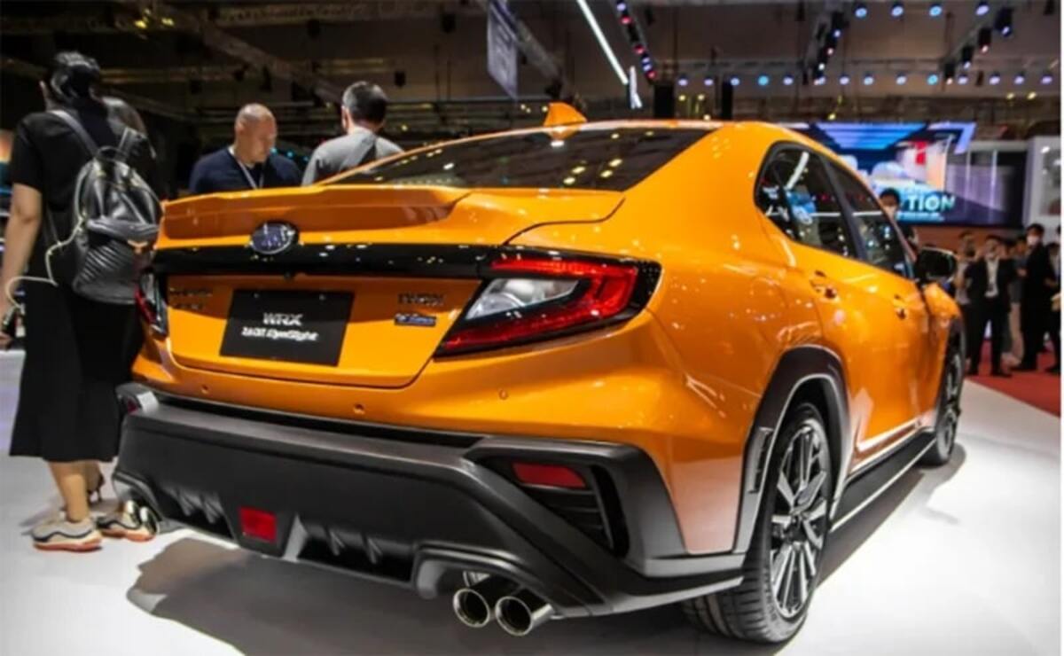 Đuôi xe Subaru WRX 2023 được trang bị những chi tiết cải tiến hoàn toàn