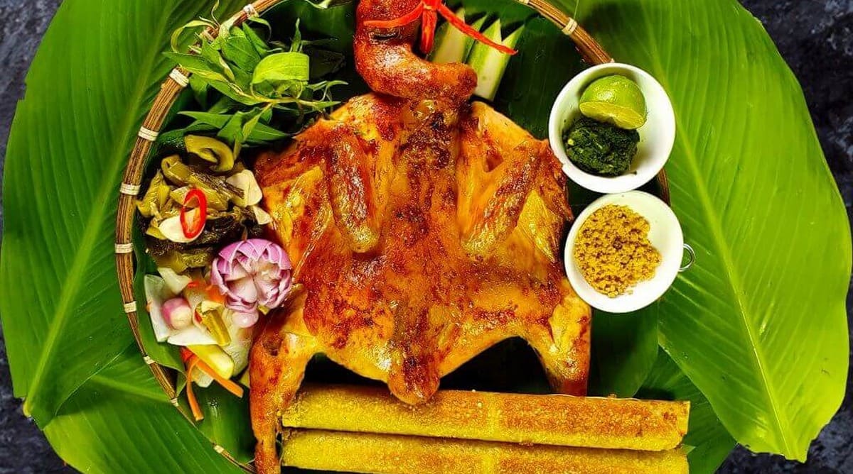 Gà nướng cơm lam