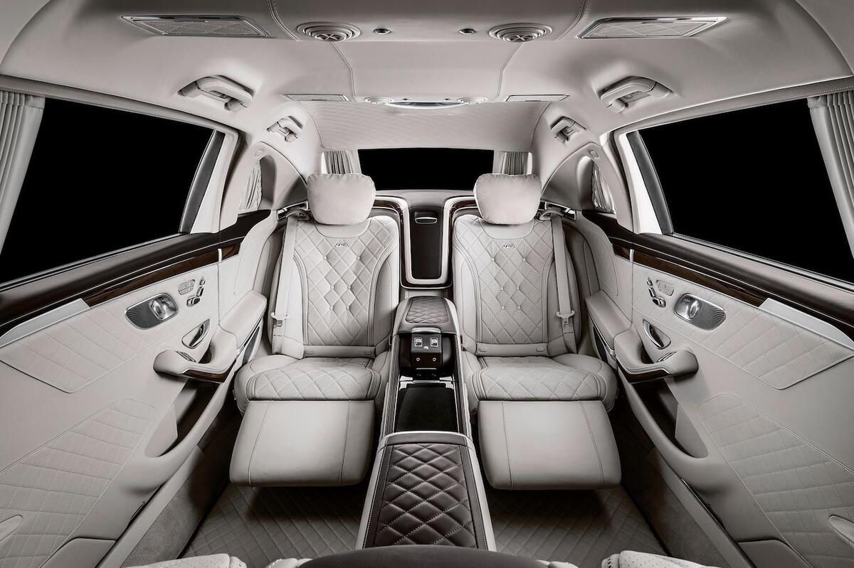 Ghế ngồi của Maybach làm từ chất liệu cao cấp, dễ dàng điều chỉnh