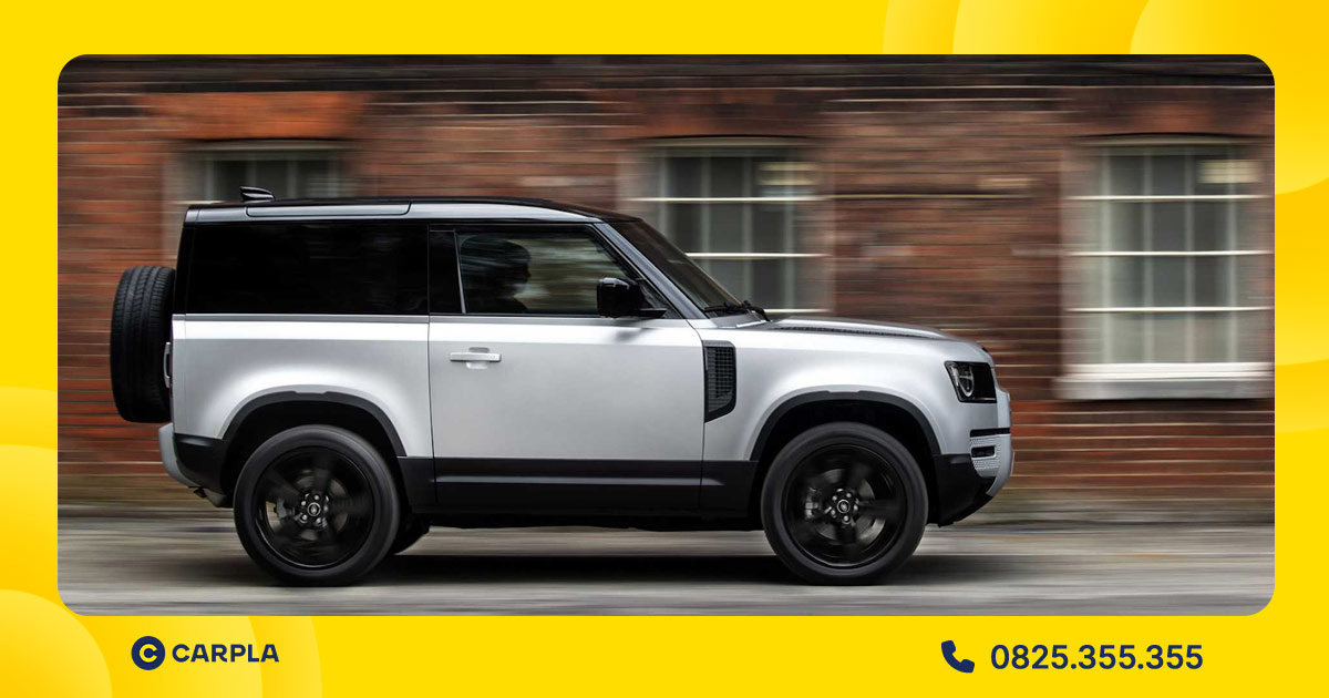 Ghế ngồi trên xe Land Rover Defender 90 êm ái, bọc da cao cấp