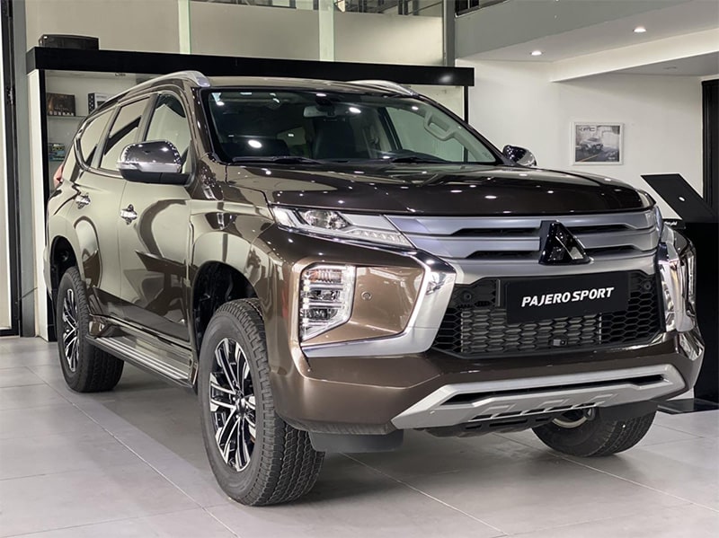 giá bán xe Mitsubishi Pajero Sport