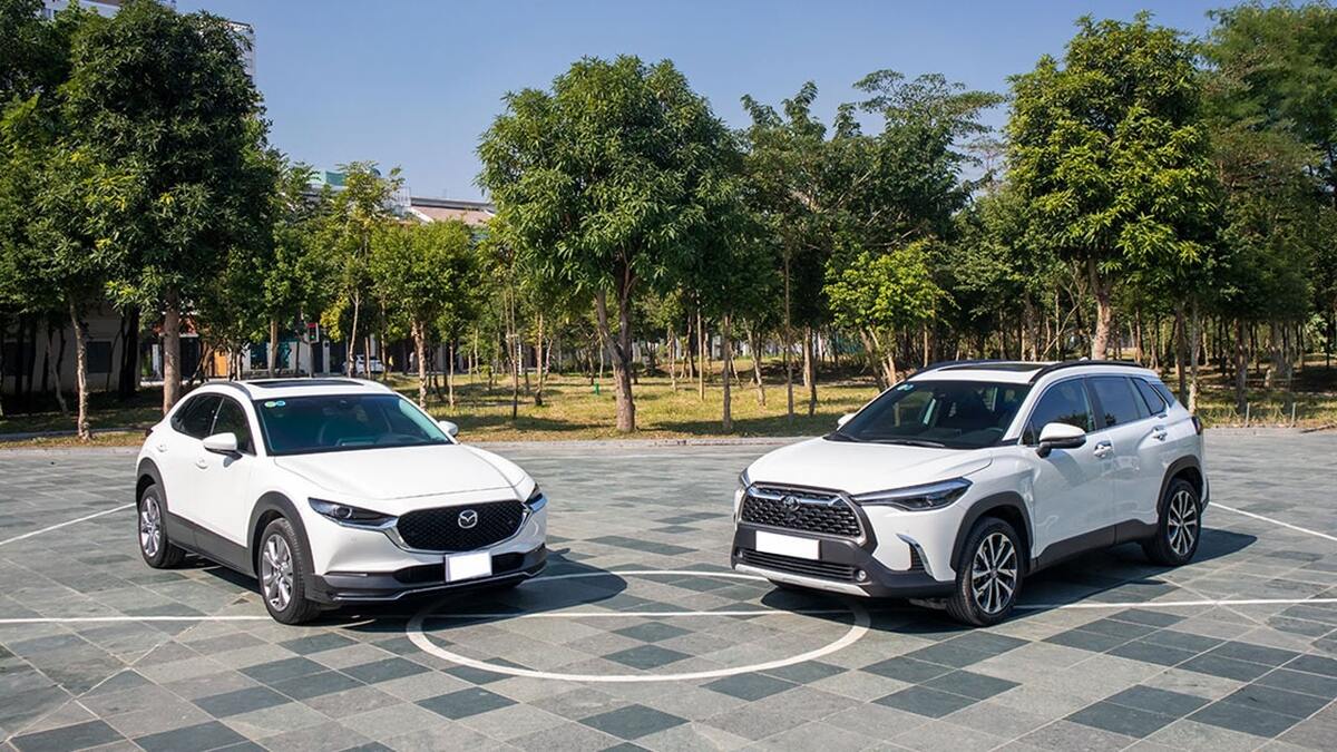 Giá niêm yết của Toyota Corolla Cross và Mazda CX-30