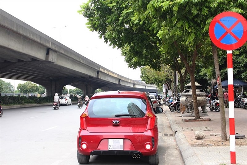 Hiểu về biển cấm dừng đỗ
