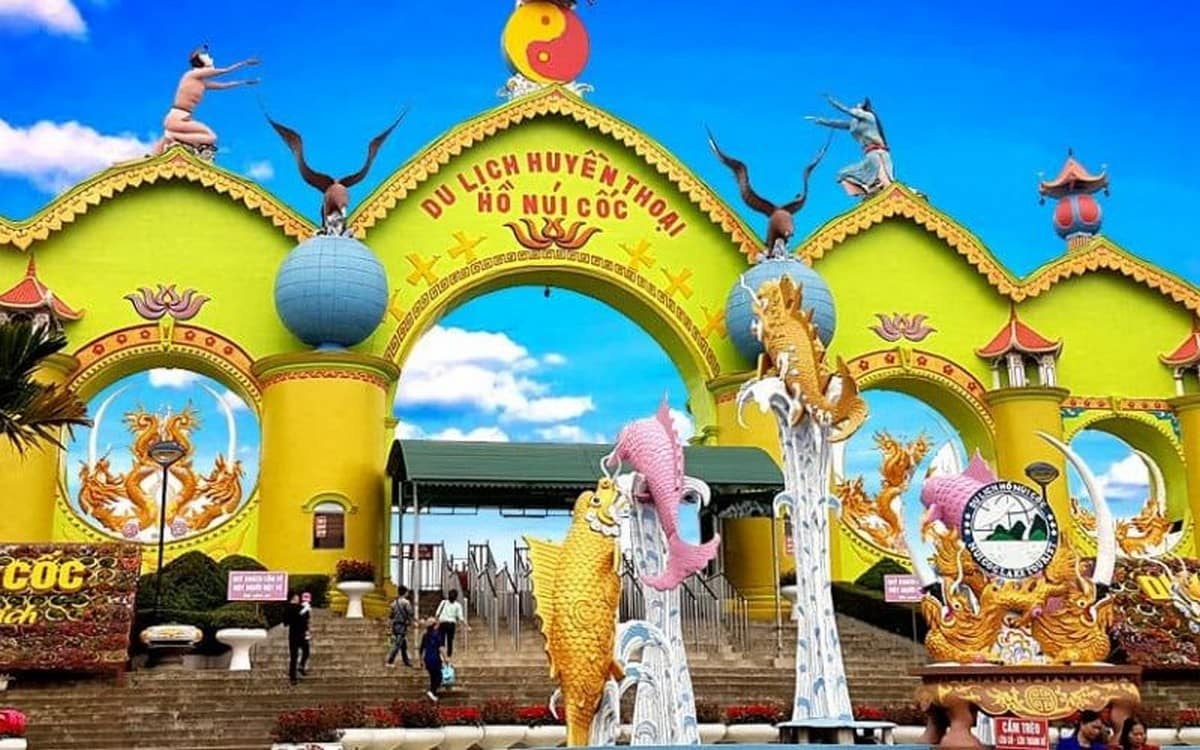 Hồ núi cốc