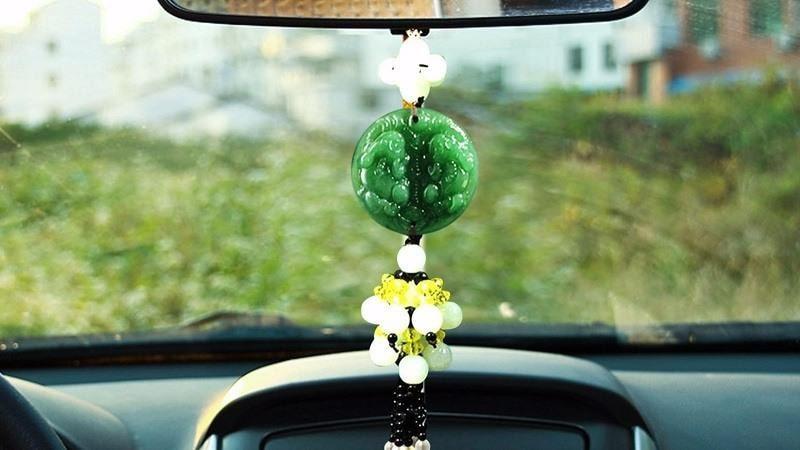 Hướng dẫn cách hóa giải màu xe không hợp với tuổi Đinh Mão 1987