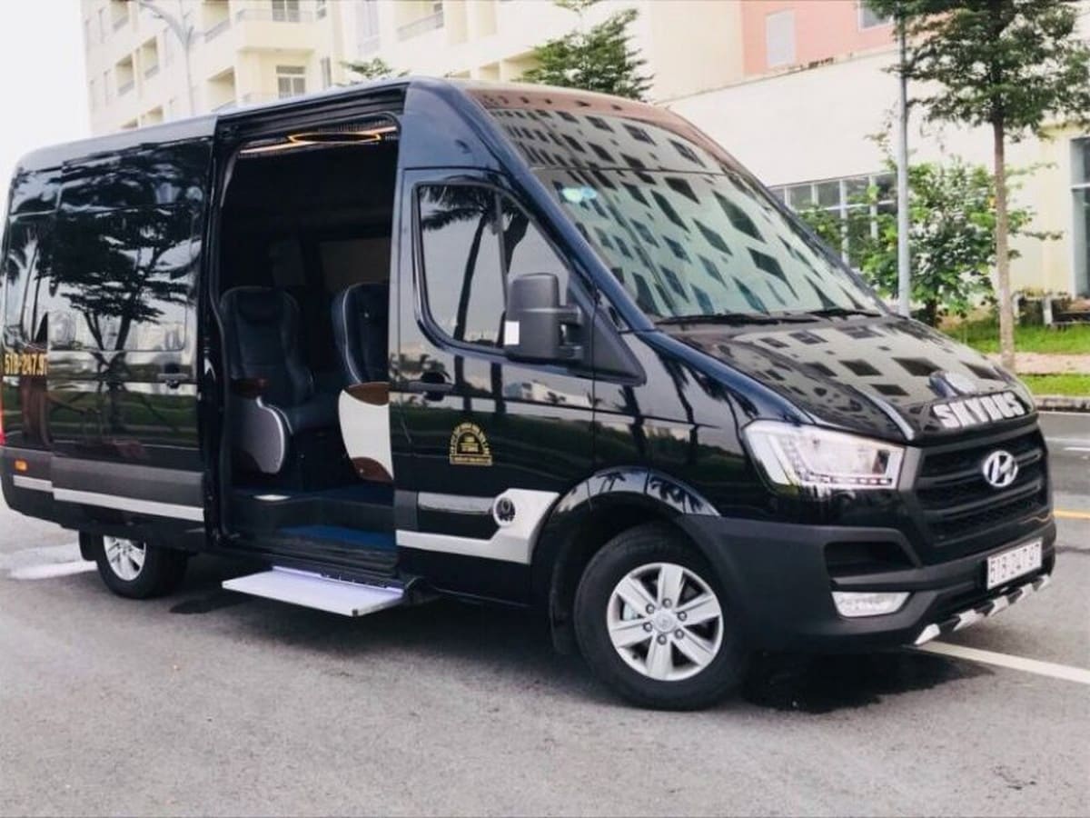 Hướng dẫn thuê xe Limousine 16 chỗ 