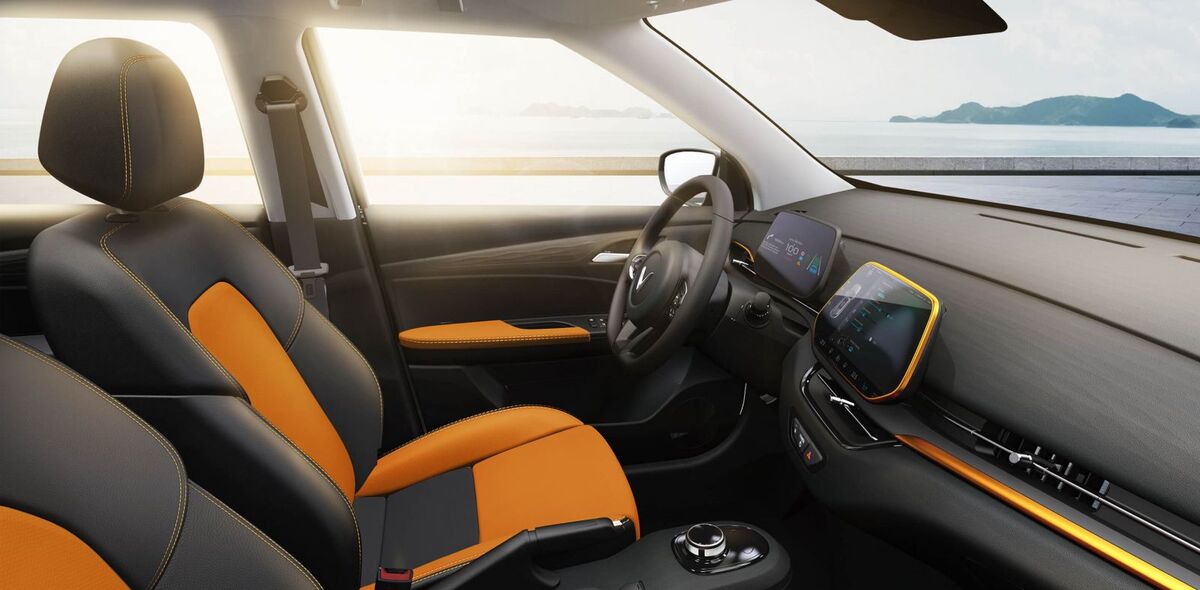 Khoang lái của VF 5 thiết kế hiện đại, tiện nghi