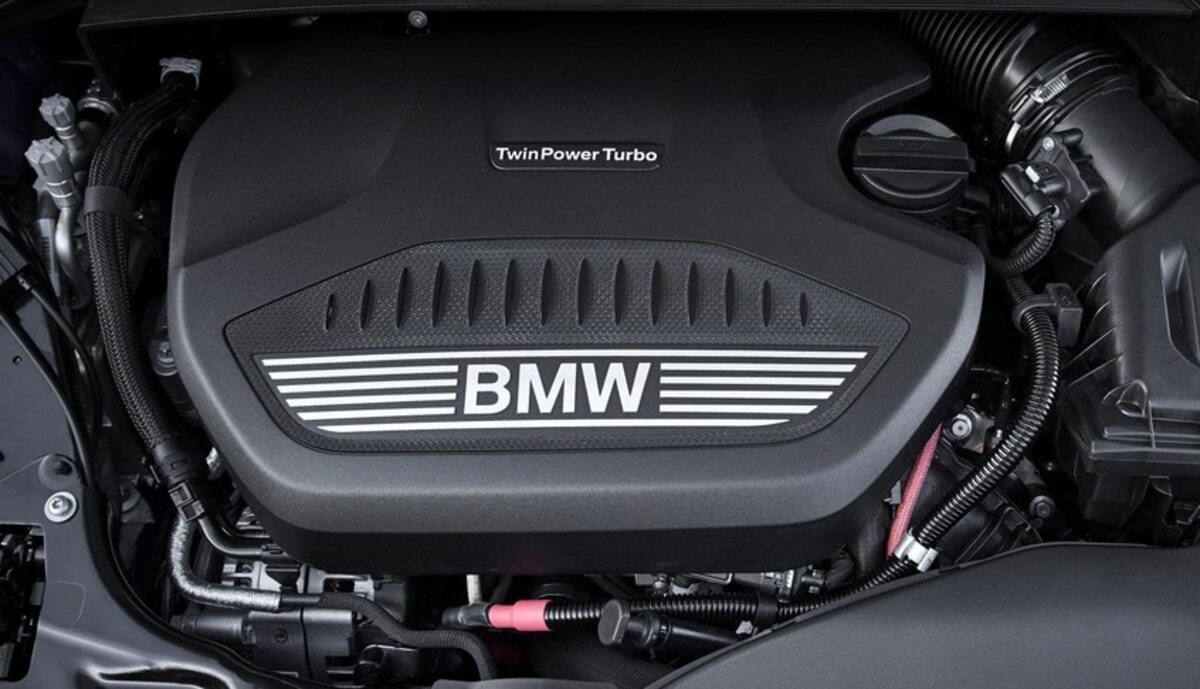 Khối động cơ 1.5L 3 xy lanh mạnh mẽ của BMW 218i