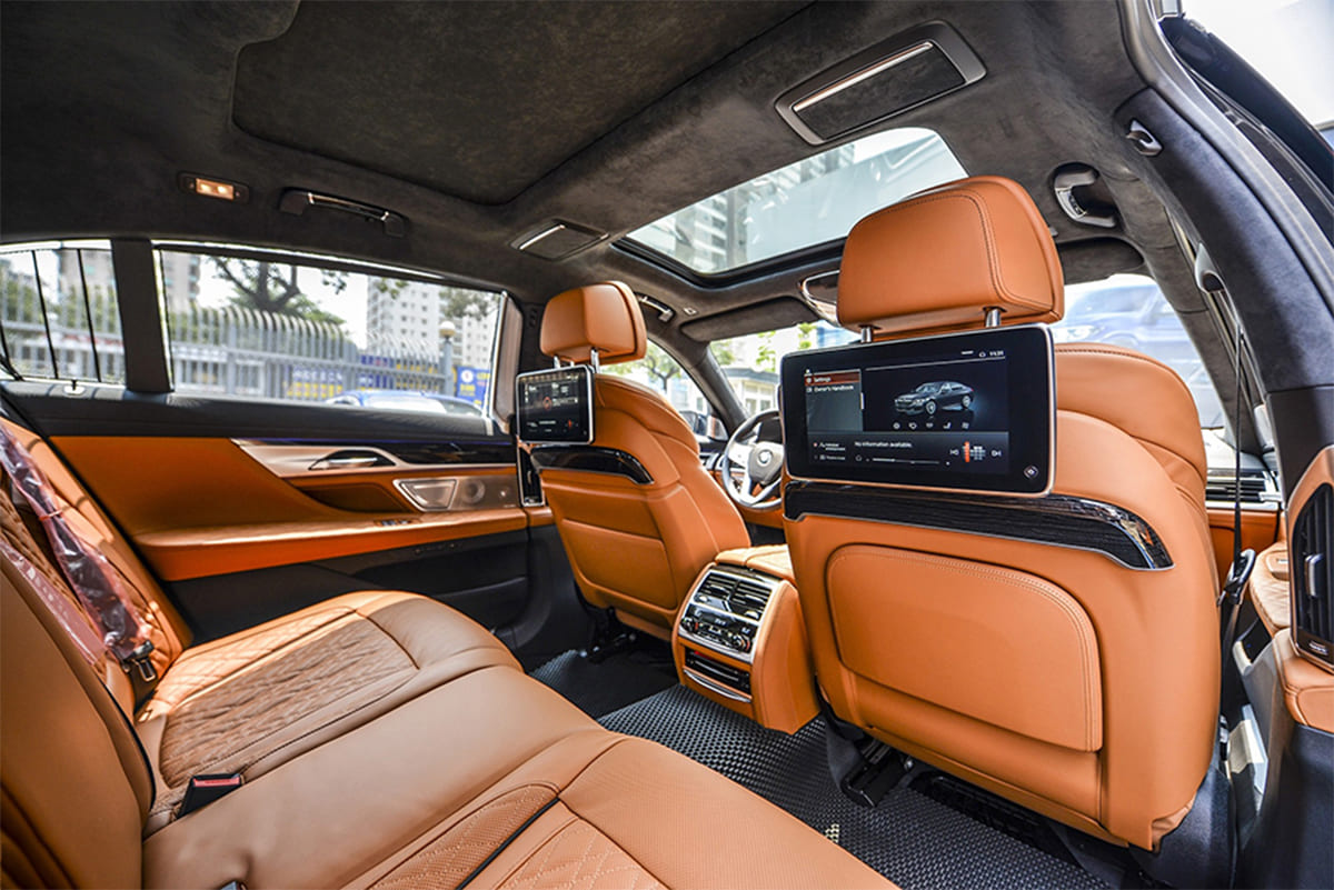 Không gian nội thất & tiện nghi BMW 740Li