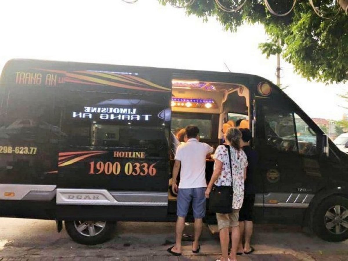 Kinh nghiệm chọn đơn vị thuê xe Limousine 9 chỗ Hà Nội uy tín
