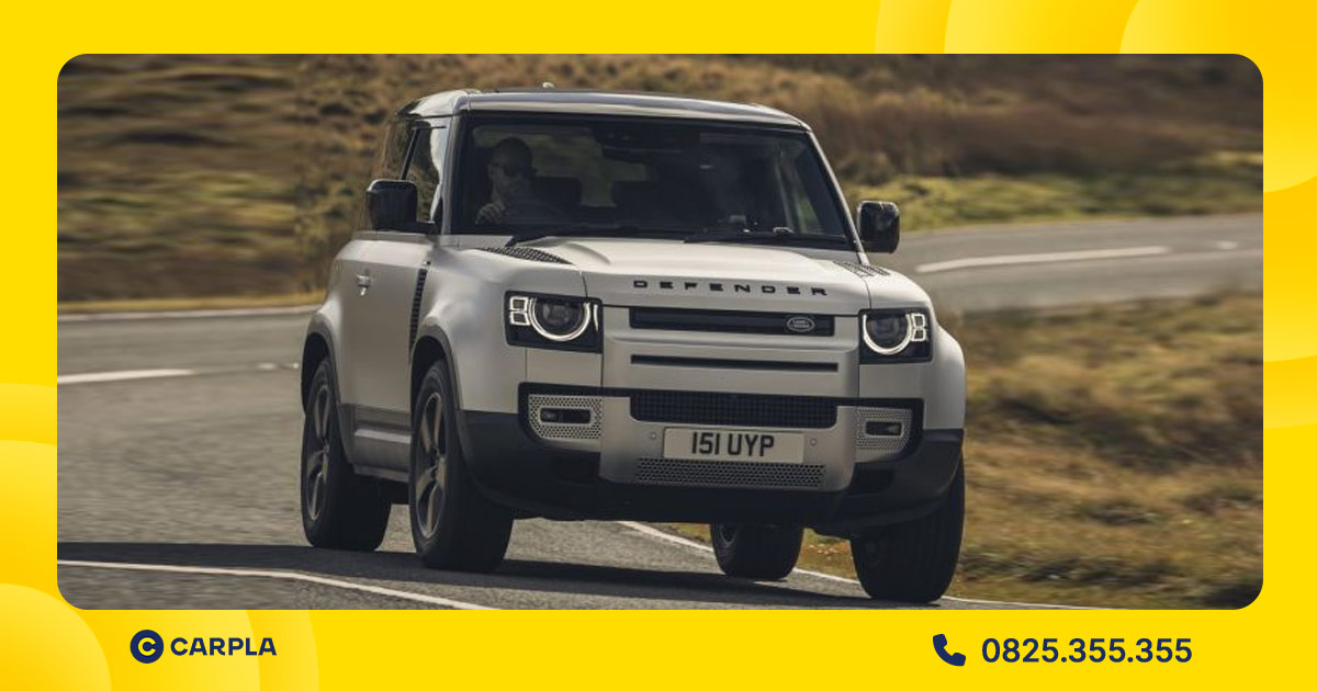 Land Rover Defender 90 sở hữu ngoại hình nhỏ gọn nhưng đậm chất việt dã mạnh mẽ