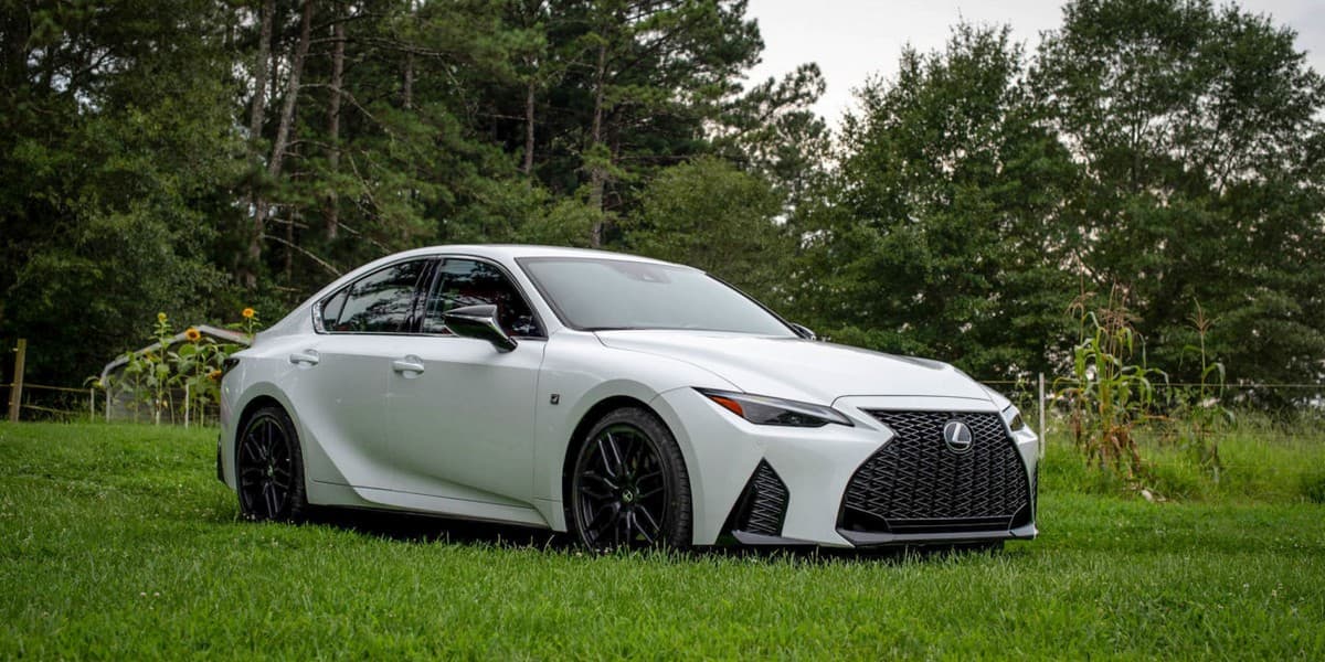 Ngoại thất xe Lexus IS 350 F Sport