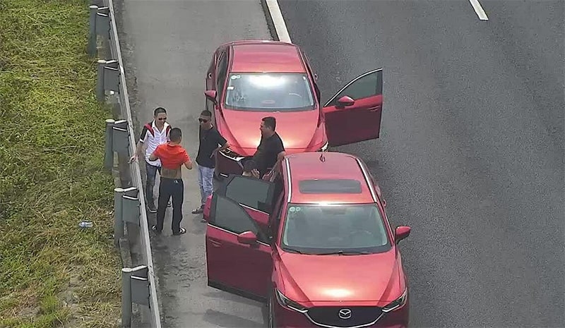 Lỗi dừng đỗ xe ô tô phạt bao nhiêu tiền