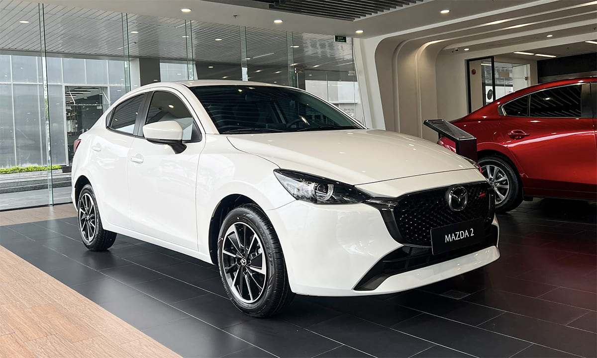 Mazda 2 giá bao nhiêu