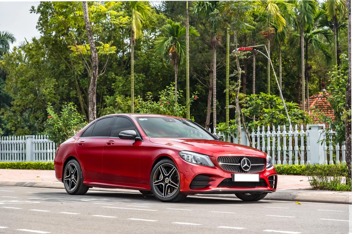 Mercedes C300 có mức giá hấp dẫn hơn với nhiều đối thủ cạnh tranh