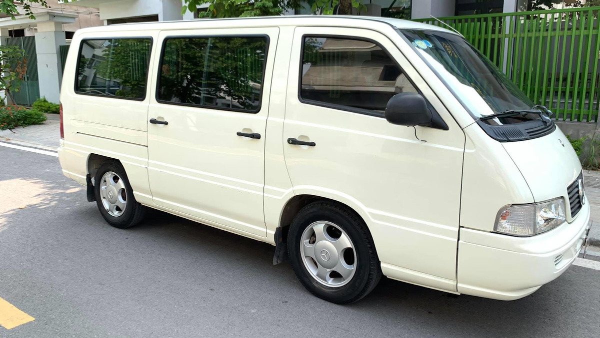 Mercedes Sprinter cung cấp không gian thoải mái cho hành khách và đồ đạc