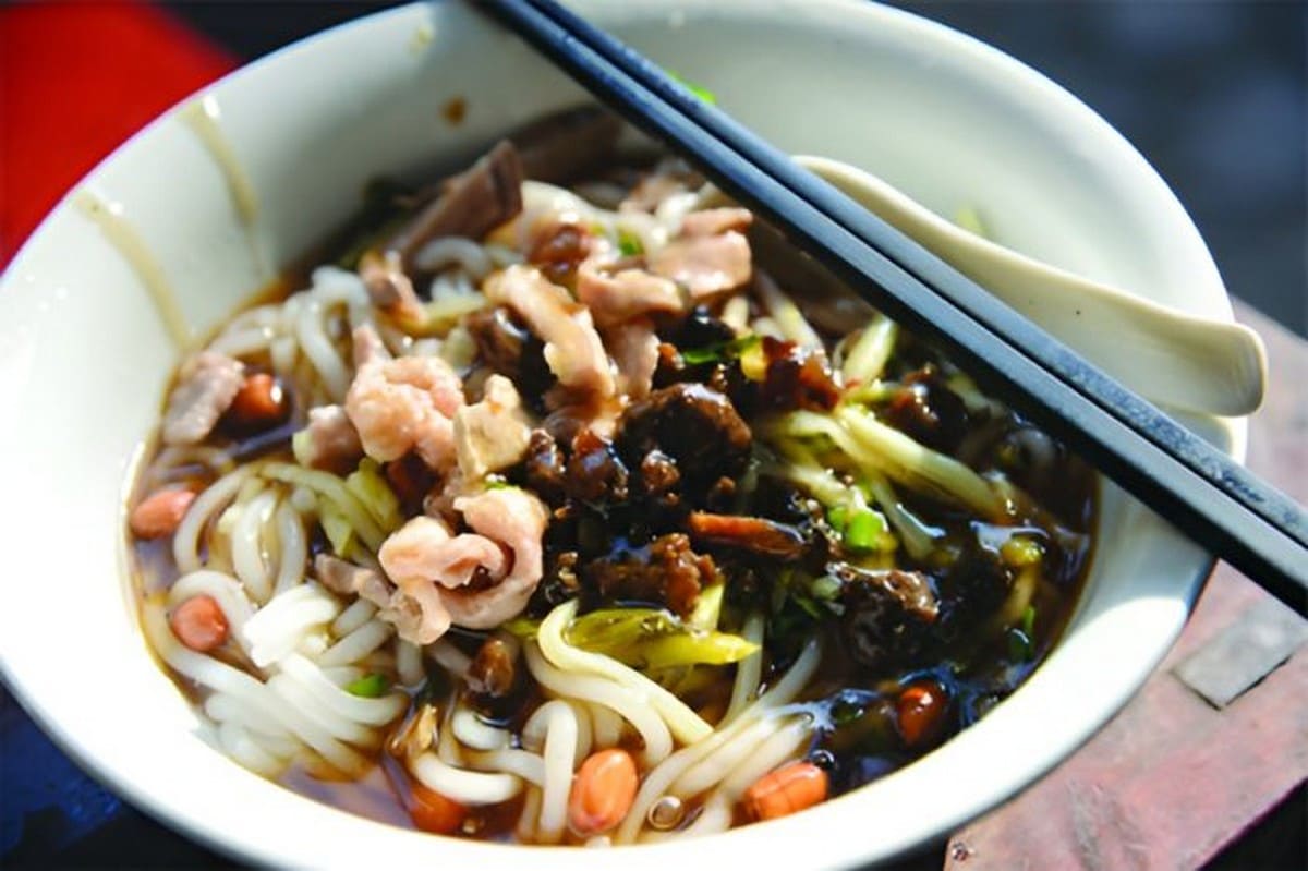 Mì bò Hoa Liên