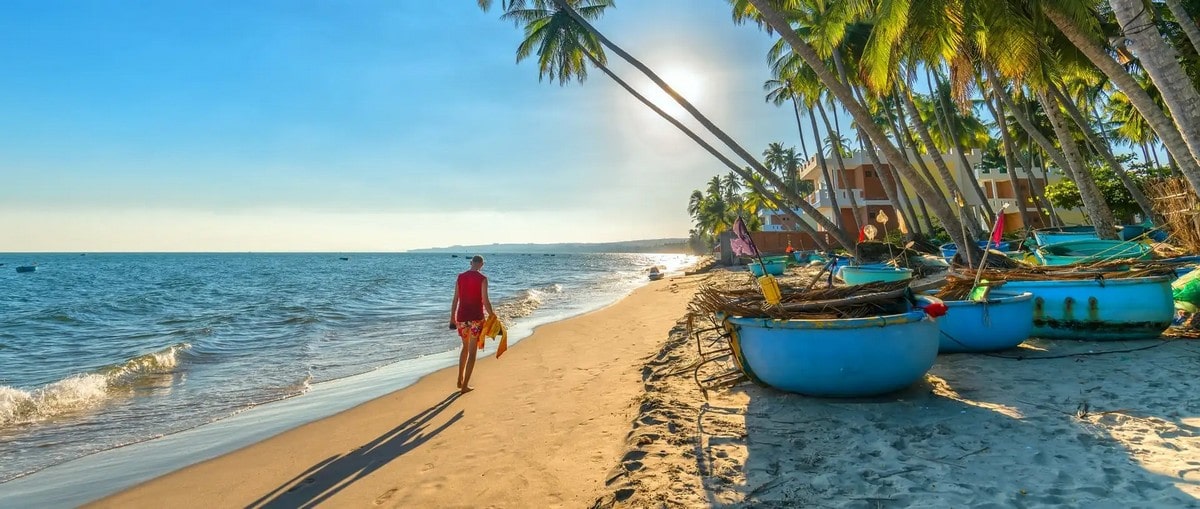 Mũi Né nổi tiếng với những bãi biển trong xanh