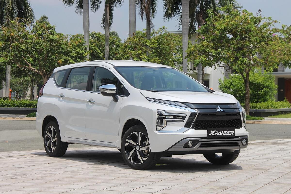 Nên mua xe Mitsubishi Xpander cũ nên chọn bản MT hay AT