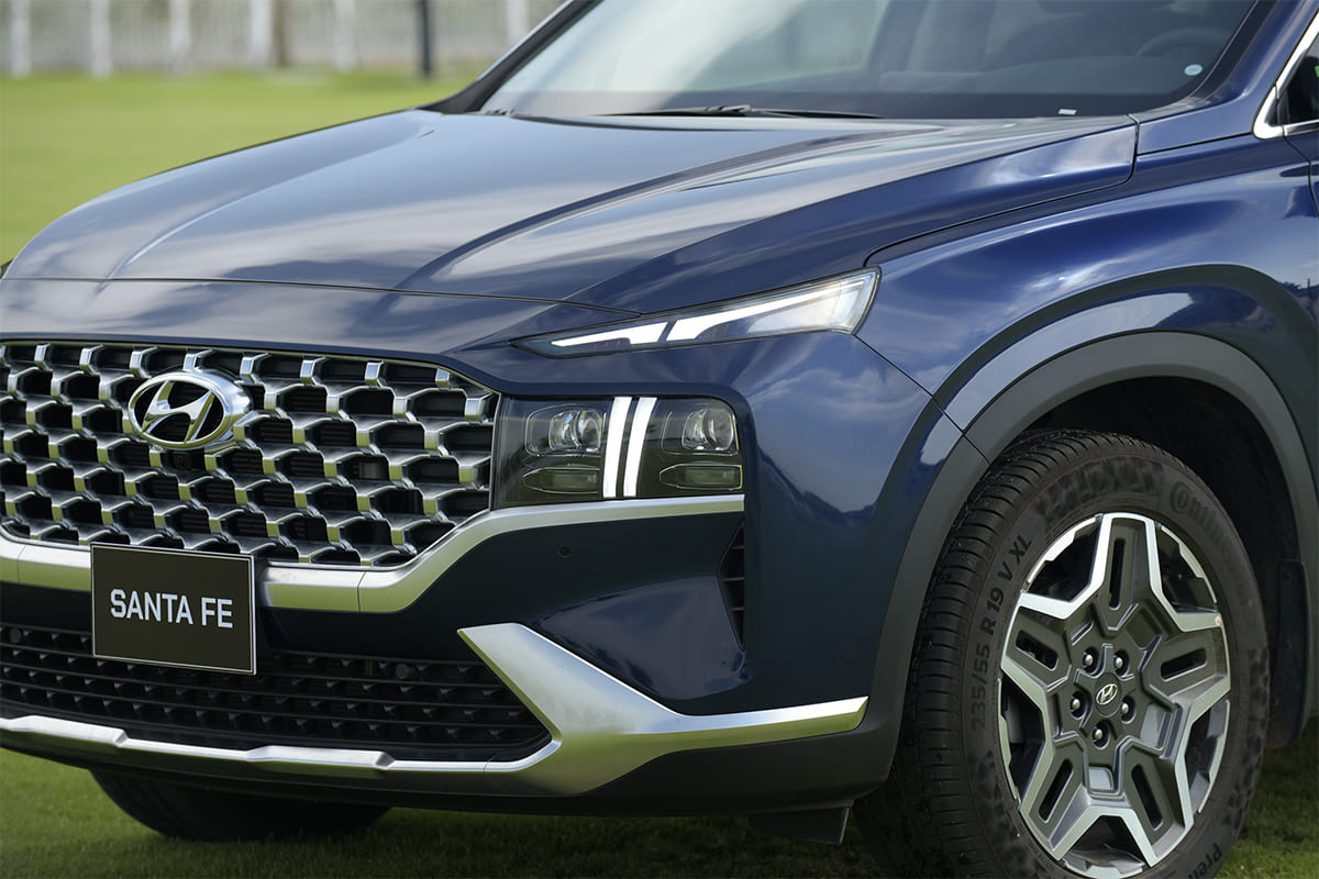 Ngoại thất đầu xe Santa Fe 2021