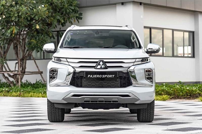 Ngoại thất xe Mitsubishi Pajero Sport