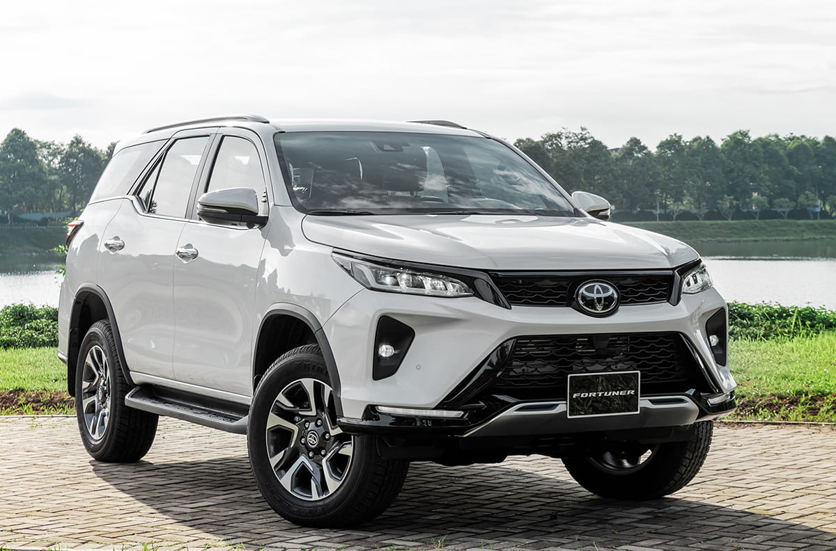 Ngoại thất xe Toyota Fortuner 2020