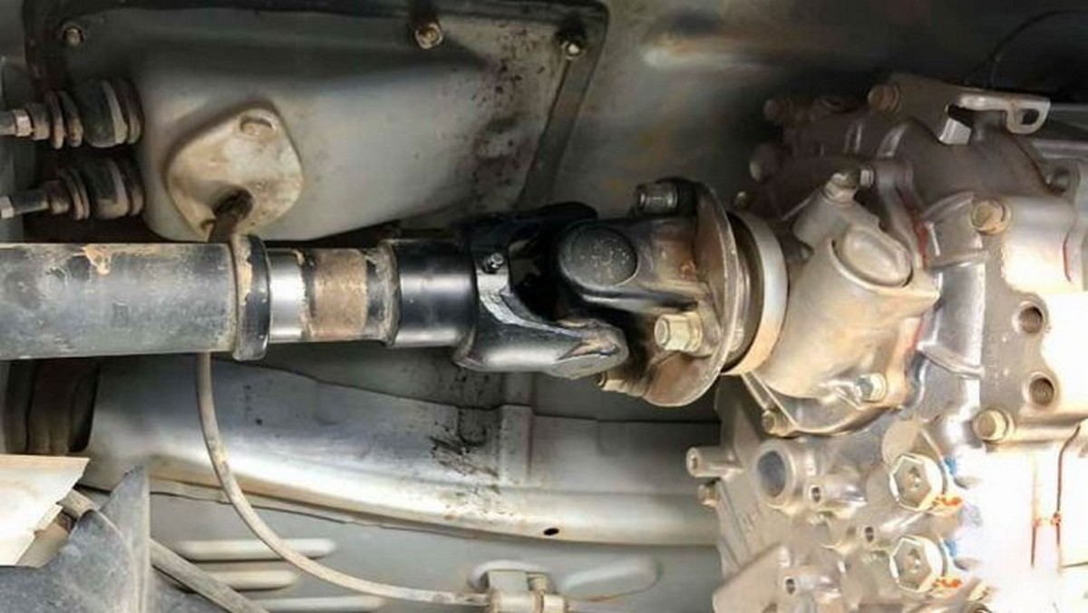 Những dấu hiệu nhận biết cây láp ô tô bị hỏng