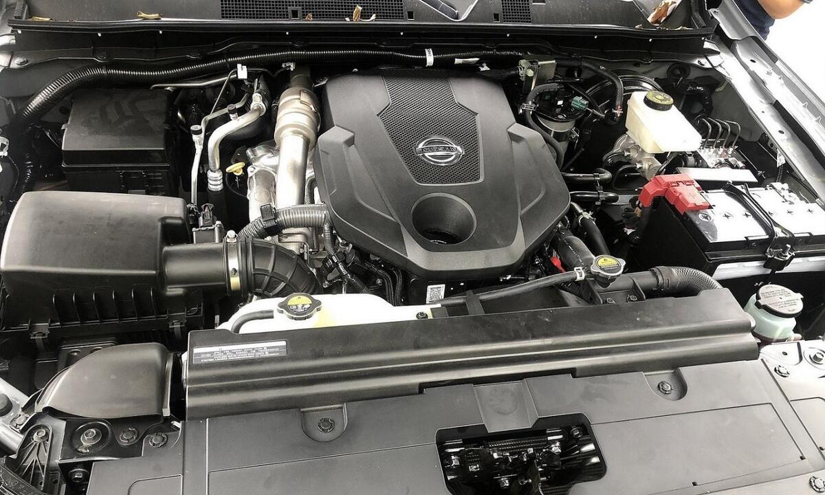 Nissan Navara 2023 sở hữu động cơ mạnh mẽ cho trải nghiệm lái thú vị