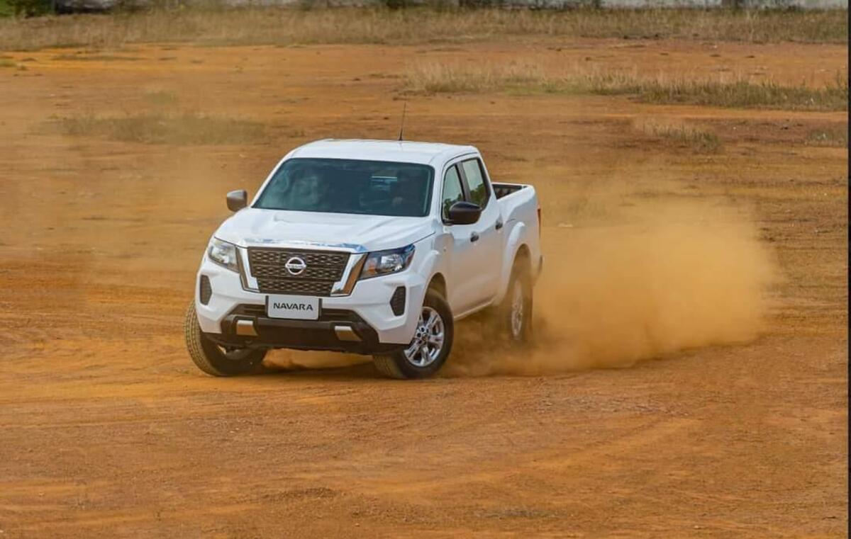 Nissan Navara 2023 tích hợp nhiều chế độ an toàn cho người lái thêm tự tin