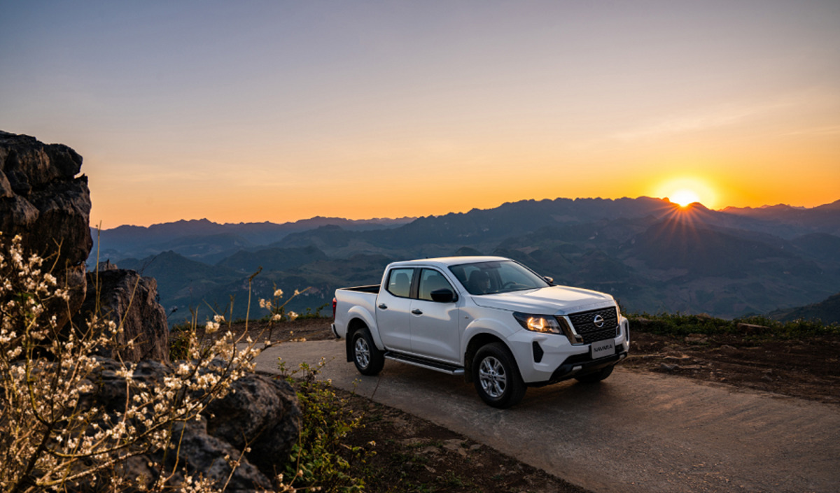 Nissan Navara 2023 với nhiều ưu điểm lớn thu hút mọi tín đồ mê bán tải