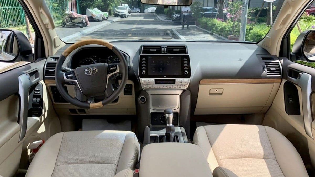 Nội thất da hoặc vải nỉ