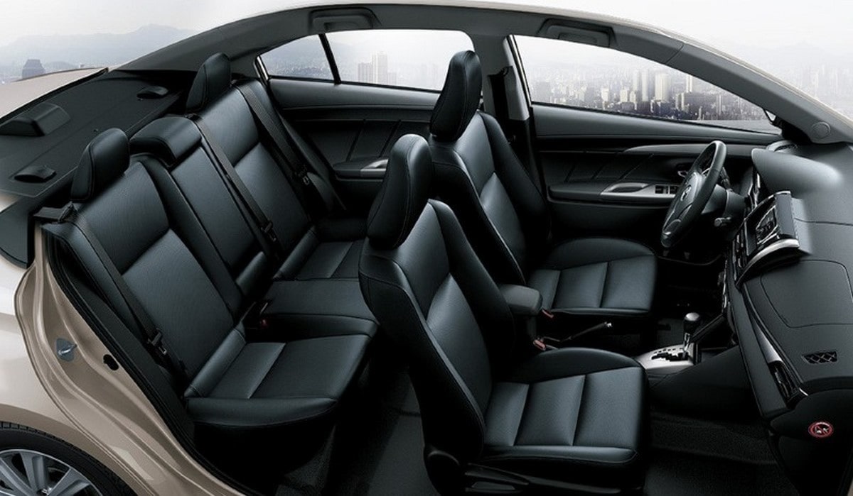 Nội thất ô tô phù hợp với gia chủ Bính Tý