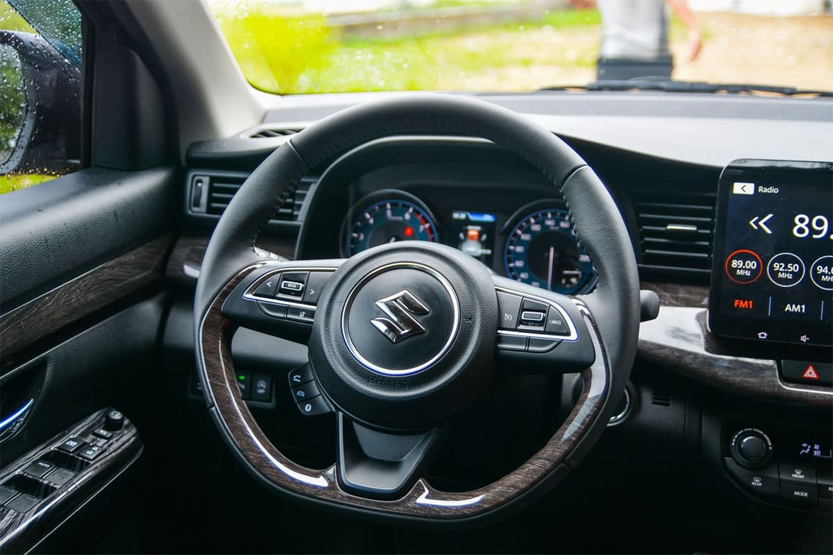 Nội thất Suzuki Eriga