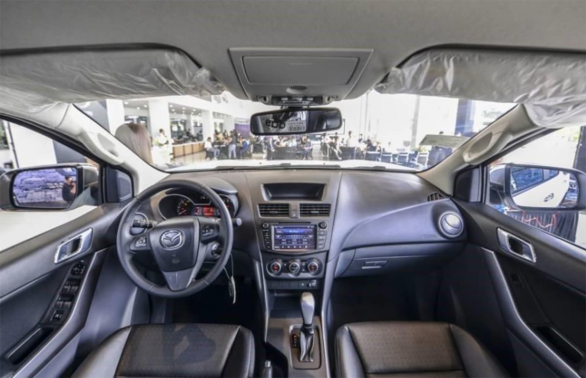 Nội thất sang trọng, tinh tế của Mazda BT50 2020